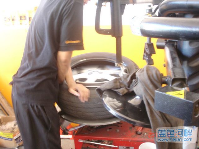 丰田威驰铁轮毂换铝轮毂高清图片