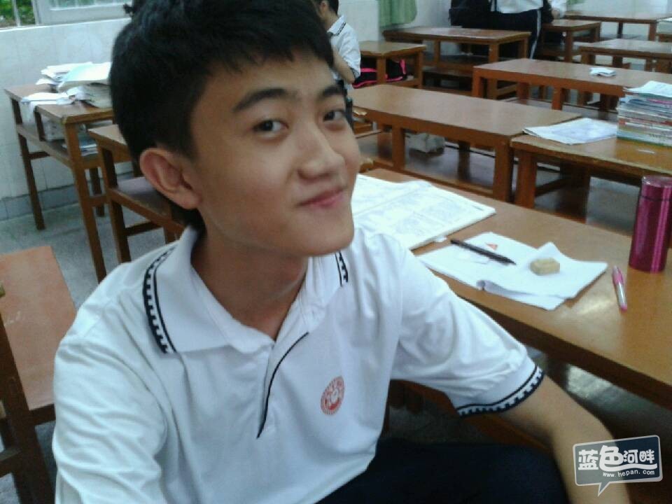 汕头全校服动漫全透明女生校服tfboys王俊凯校服照