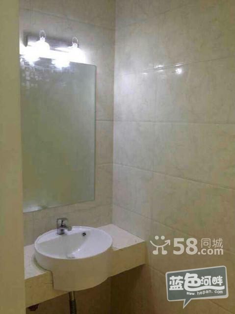 224205fdfeevc945ue9ncr.jpg